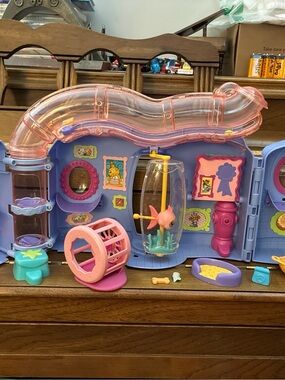 LPS Little Lovin' Pet Playhouse RARE Bonus Playful Puppies Dog House NO PETS
